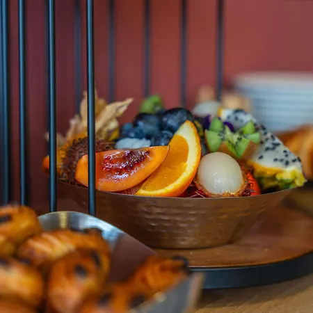 풀만 타워 에펠 파리