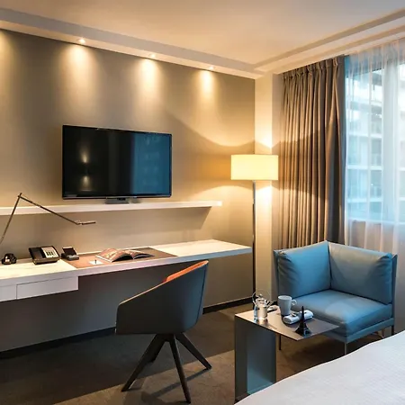 Hotel Pullman Tour Eiffel 4*