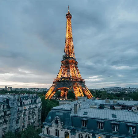 Pullman Tour Eiffel 4*
