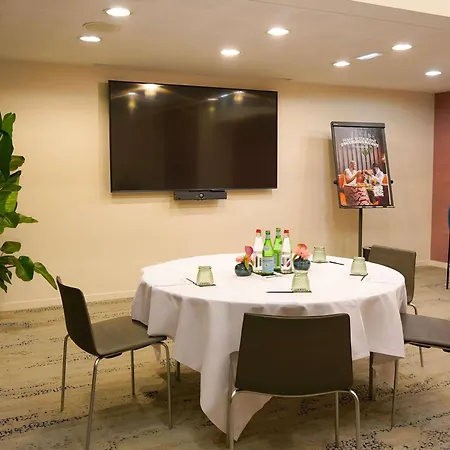 Pullman Tour Eiffel Parigi