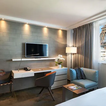 Pullman Tour Eiffel 4*