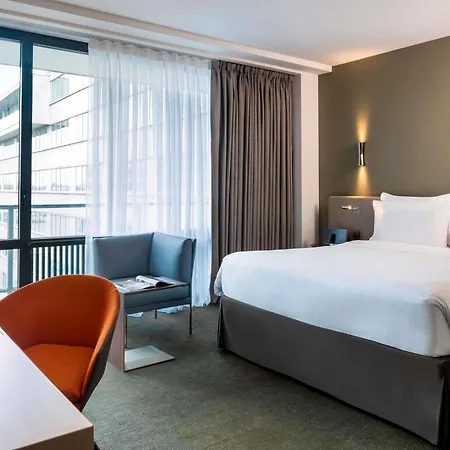 Hotel Pullman Tour Eiffel 4*
