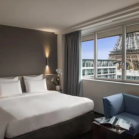 Hotel Pullman Tour Eiffel 4*