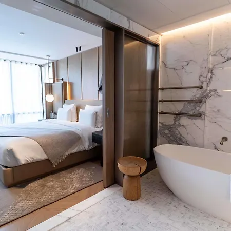 Pullman Tour Eiffel 4*