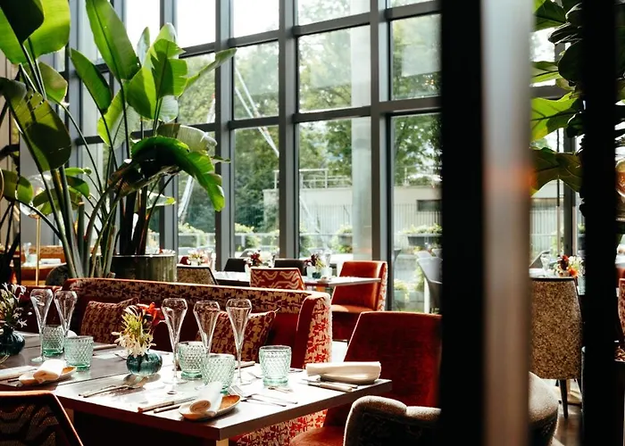 Pullman Tour Eiffel 4* Parigi