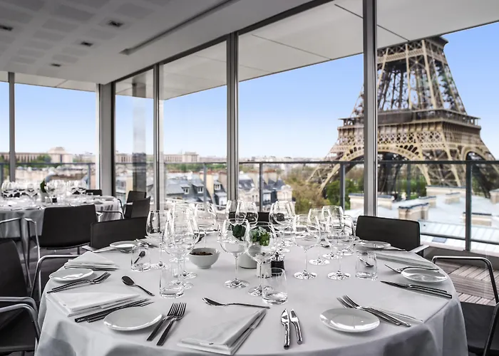 Pullman Tour Eiffel 4*