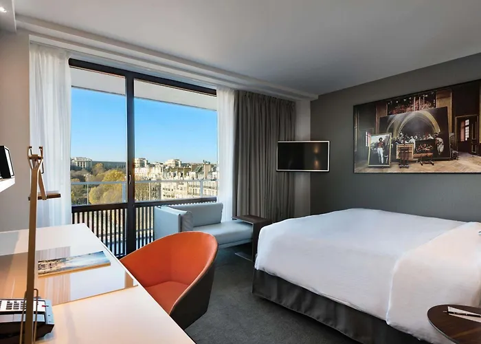 Pullman Tour Eiffel 4* París