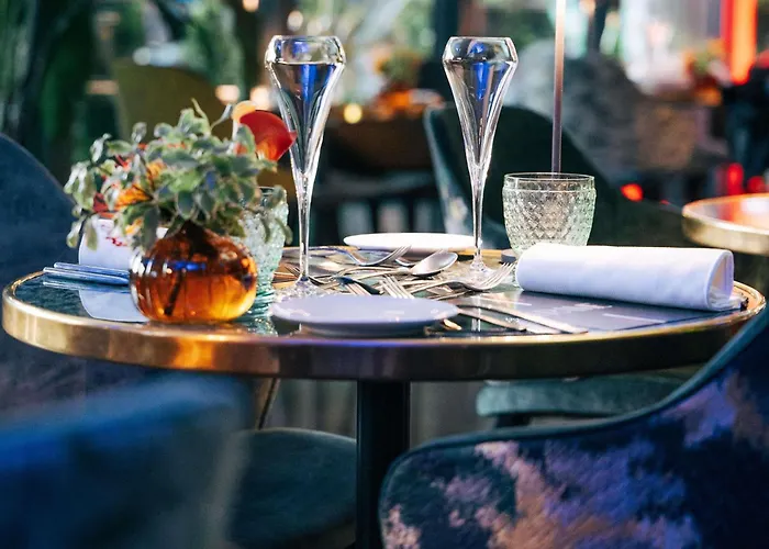 Pullman Tour Eiffel París