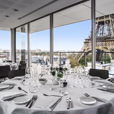 Pullman Tour Eiffel 4*