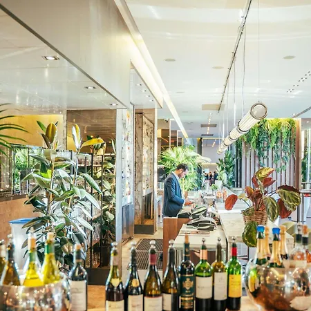 Pullman Tour Eiffel מלון פריז