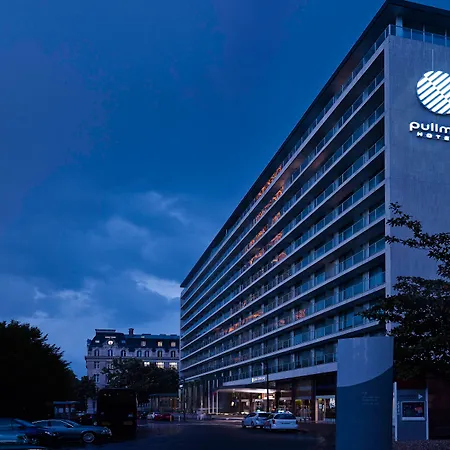 Pullman Tour Eiffel Paris