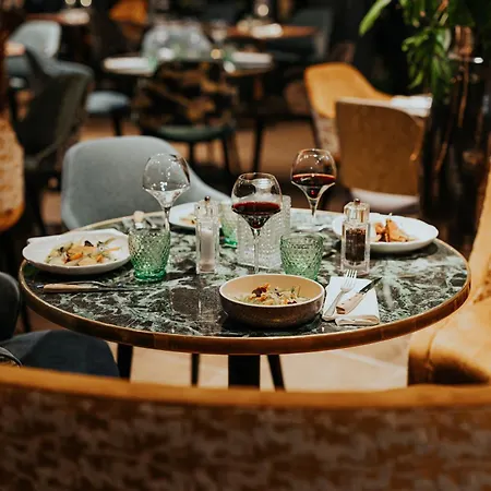 Pullman Tour Eiffel Paris