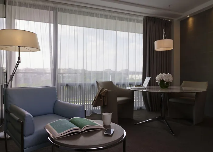 Pullman Tour Eiffel