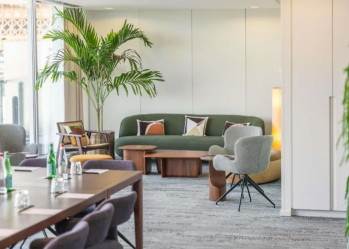 Hotell Pullman Tour Eiffel 4*