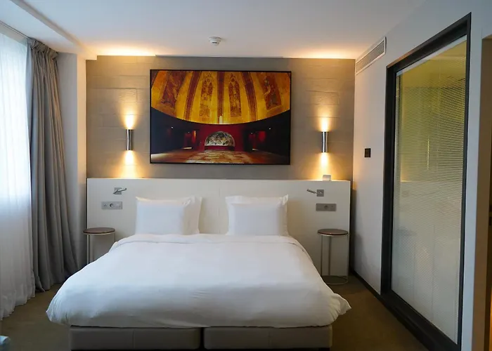 Pullman Tour Eiffel Paris