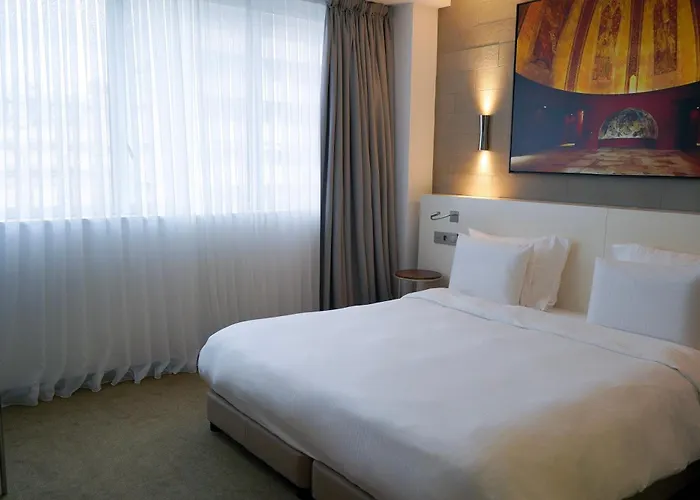 Hotell Pullman Tour Eiffel